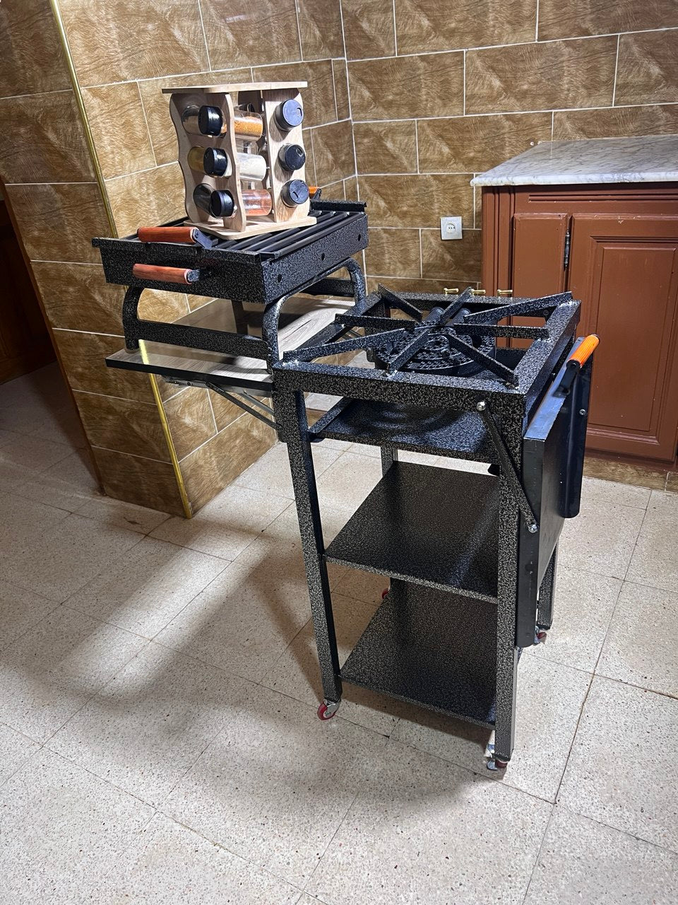 بسعر 15000 دج (مليون و خمسميا)  مع توصيل مجاني لباب دارك باك رمضان 2025… الرفيق المثالي لكلّ مرأة تحبّ التنظيم والراحة! ✨ الكمية محدودة سارع بالطلب Écrire