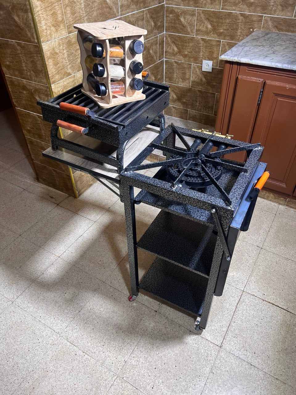 بسعر 15000 دج (مليون و خمسميا)  مع توصيل مجاني لباب دارك باك رمضان 2025… الرفيق المثالي لكلّ مرأة تحبّ التنظيم والراحة! ✨ الكمية محدودة سارع بالطلب Écrire